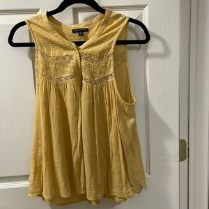 American Eagle Large Yellow Top